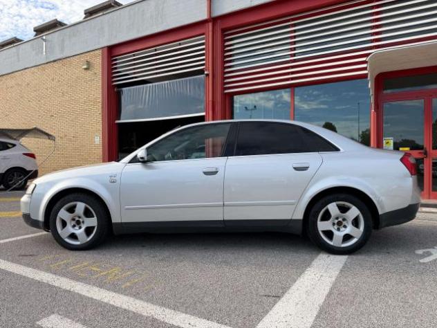 Audi A4 Berlina 2.5 V6 tdi quattro 180cv tiptronic - Foto 3