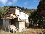 RUSTICO di 6 vani e di 200 mq (CAMAIORE - Pieve di Camaiore) rif. 187