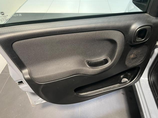 FIAT Panda 1.0 FireFly 70cv S&S Hybrid City Life - Foto 9
