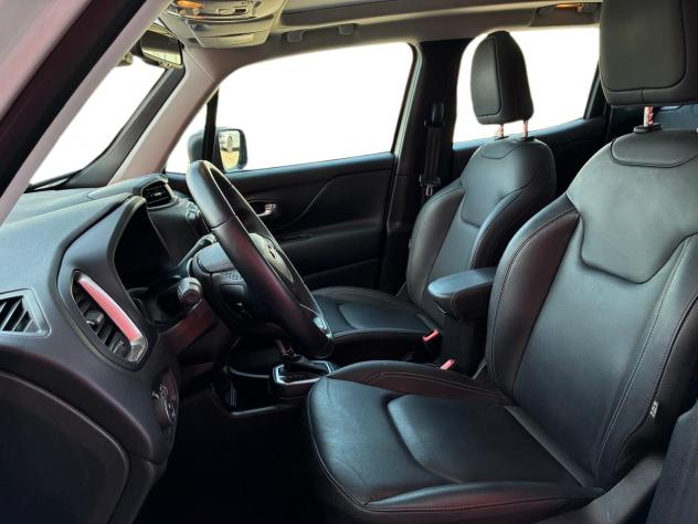 Jeep Renegade 1.5 turbo t4 mhev Summit 2wd dct - Foto 8