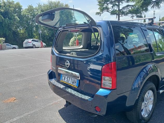 Nissan Pathfinder 2.5 dCi SE - Foto 7