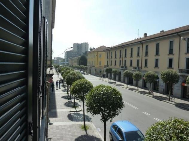 MONZA CENTRO - box e posti auto in locazione