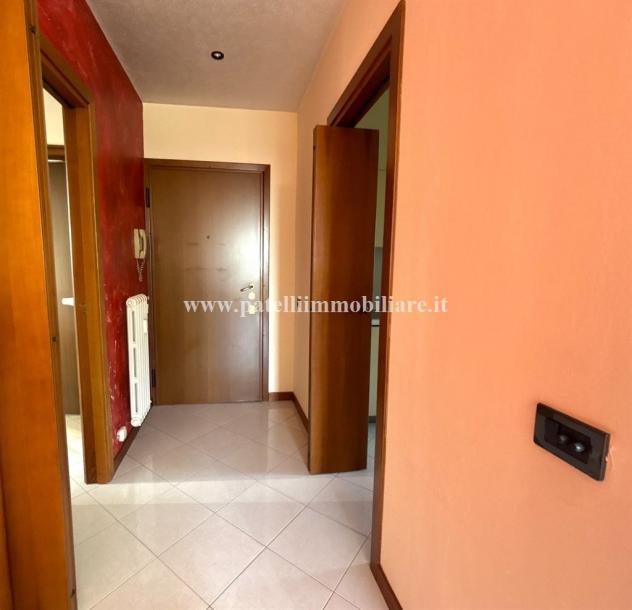 TRILOCALE CON AMPIO TERRAZZO, BOX E CANTINA – BERGAMO - Foto 18