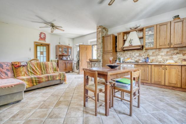 Porzione di casa in vendita a Collesalvetti - Foto 3