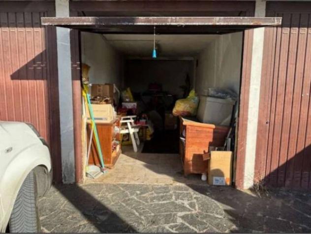 Immobile in asta di 79 m², box auto in vendita a Maccagno con Pino e Veddasca - Foto 4