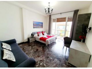 Room in Via Claudio Monteverdi, Firenze for 129 m² with 3 bedrooms