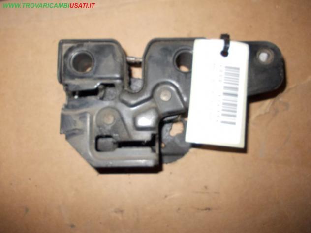 SERRATURA COFANO ANT. SEAT IBIZA (6L)  Carrozzeria  Lamierati esterni  Cofano  Serratura cofano SEAT - IBIZA - 01-01-2002 - 01-05-2008