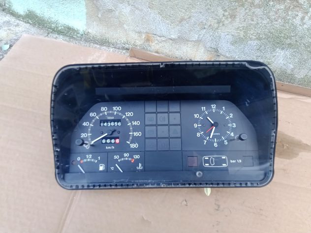Strumentazione / Quadro strumenti FIAT UNO 45 1 / prima serie