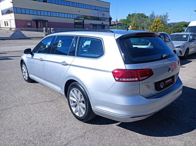 Volkswagen Passat 2.0 TDI SCR DSG Executive BMT - Foto 3