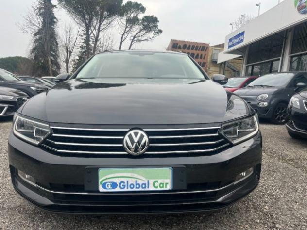 VOLKSWAGEN Passat Variant 2.0 TDI DSG Business BlueMotion Tech rif. 23402503 - Foto 2