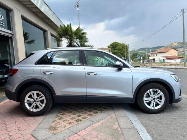 Audi Q3 35 TDI S tronic Business - Foto 3