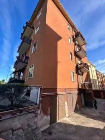 Immobile in asta di 80 m², box auto in vendita a Verona - Foto 2