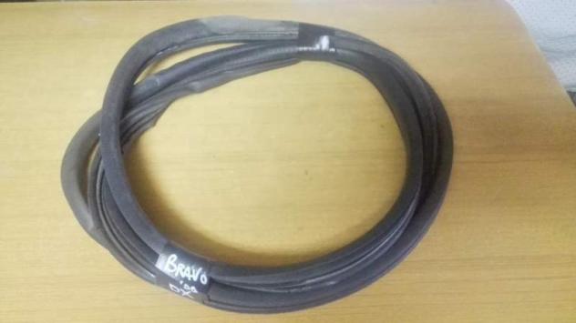 Guarnizione Porta Destra / DX FIAT Bravo 1 serie anno 2000