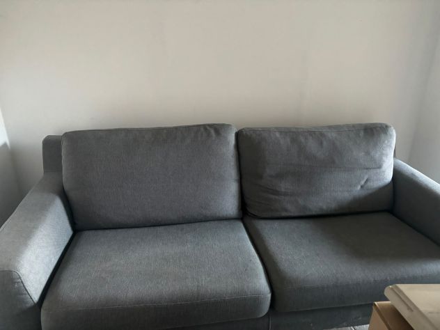 Divano 2 posti Poltronesofà grigio antracite – ottime condizioni - Foto 2