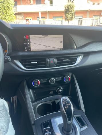 Alfa Romeo Stelvio 2.2 Turbodiesel 190 CV AT8 Q4 Business - Foto 9