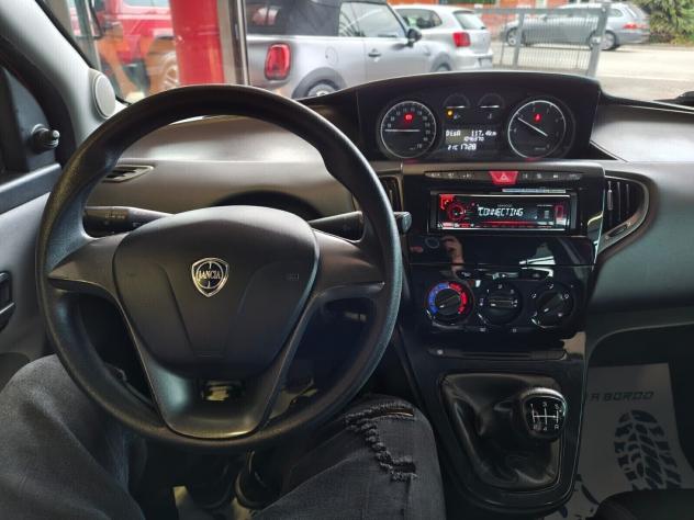 Lancia Ypsilon 1.3 MJT 16V 80 CV 5 porte S&S Platinum - Foto 10