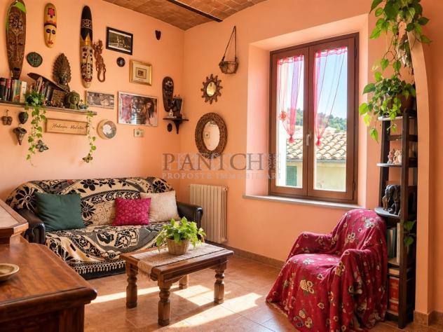Appartamento nel centro storico con garage e cantina - Foto 2