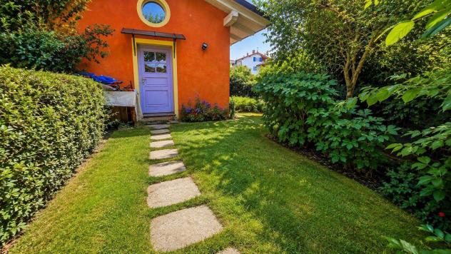 Villino in Vendita in zona BARAZZETTO/VANDORNO con giardino