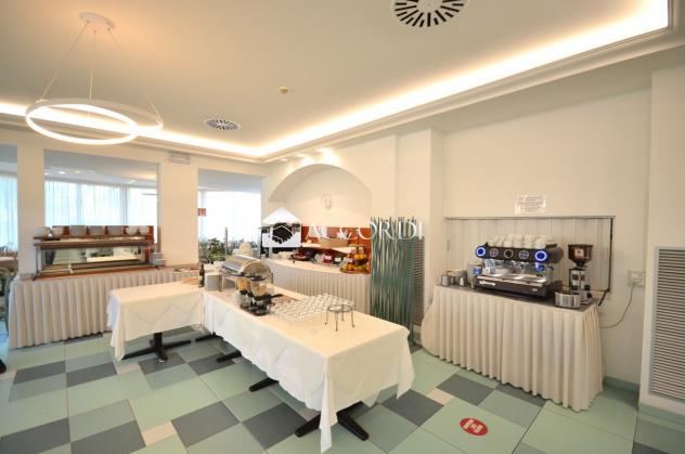 RIFERIMENTO FC105 - HOTEL 3s CON PISCINA IMMERSO NELLA PINETA - Foto 11