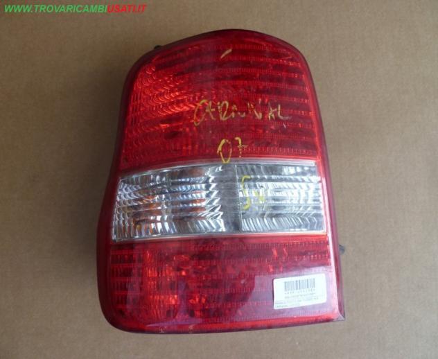 FANALE POST.S.(dal 11/2001) KIA CARNIVAL (UP/GQ)  Parti elettriche  Fanaleria  Fanali  Fanale post. sx. KIA - CARNIVAL - 01-05-1999 - 01-06-2006