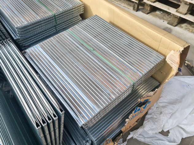 correnti e ripiani per scaffalature usate - Foto 3