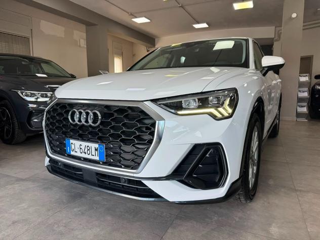Audi Q3 SPB 35 2.0 TDI S tronic Business Plus 2022 - Foto 3
