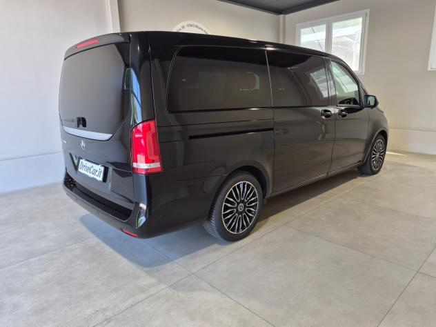Mercedes-Benz V 220D AUTO PREMIUM BUSINESS LONG LED PELLE NAVI 7 POSTI CLIMA AUTO V. PRIVACY - Foto 6