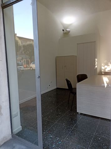 LOC. Commerciale Cat: C1 e C3 nel Viale più servito e commercializzato di SIENA - Foto 4