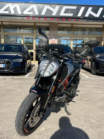 KTM 125 Duke DUKE 125 rif. 22818516