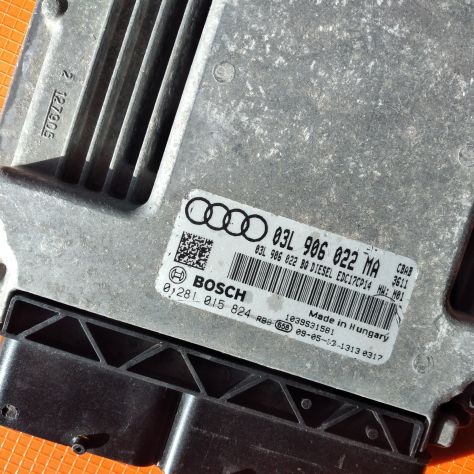 ECU AUDI A3 2.0 Tdi 143cv 0281015824 1039S31581 EDC17CP14 centralina motore B - Foto 3