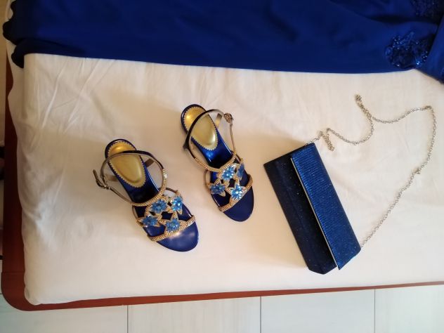 Abito da cerimonia, scarpe e pochette nuovi - Foto 3
