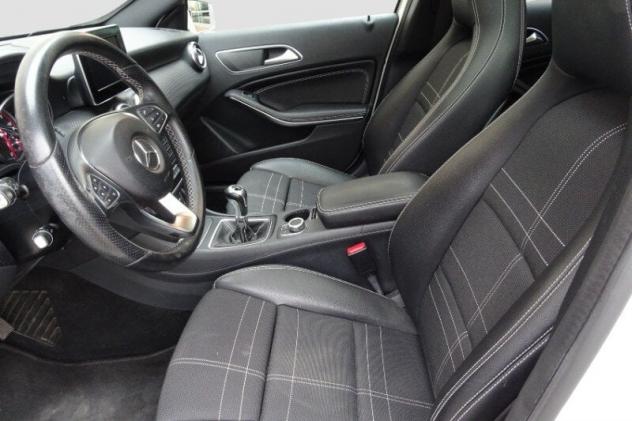 Mercedes-Benz Classe A A 180 d Sport - Foto 9