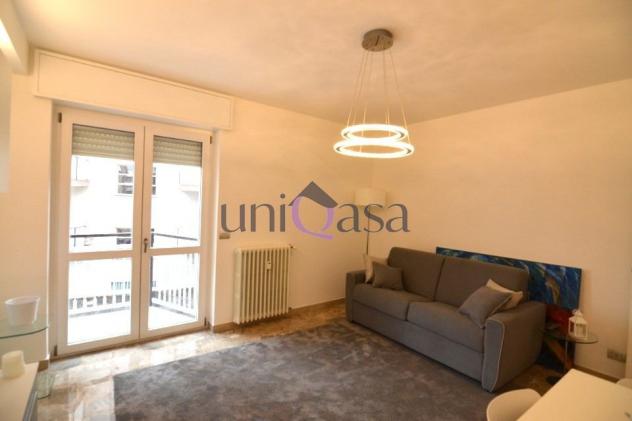 PRESTIGIOSO BILOCALE COMPLETAMENTE ARREDATO IN LOCAZIONE – LECCO, ZONA STAZIONE