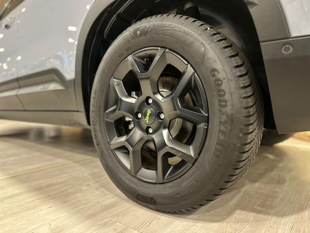 Jeep Avenger Avenger 1.2 Turbo 145 CV MHEV 4xe Overland - Foto 6