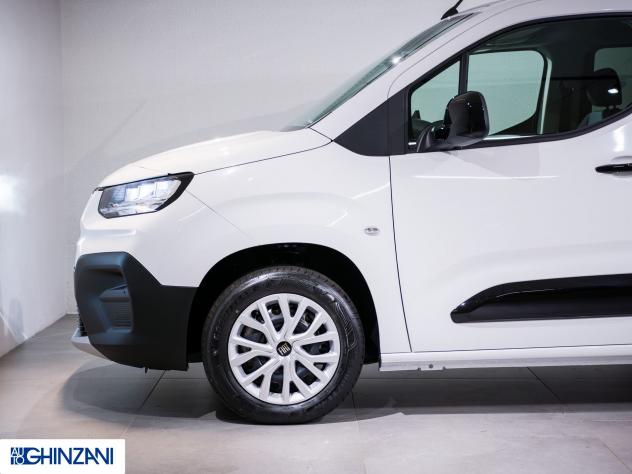 FIAT Qubo L 1.5 Diesel 100 Cv Mt6 7 posti Pop - Foto 10