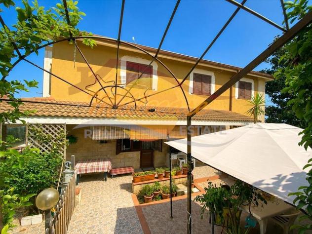 Bifamiliare in vendita a Siracusa