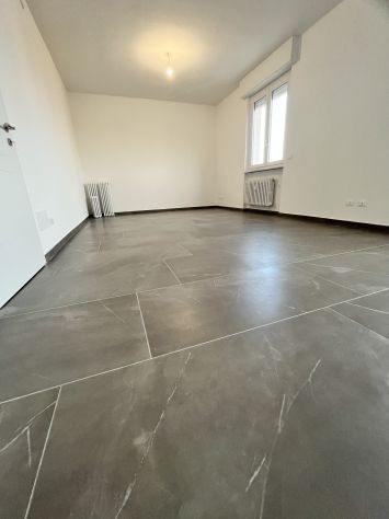 Vercelli Appartamento Quadrilocale Ristrutturato - Foto 7