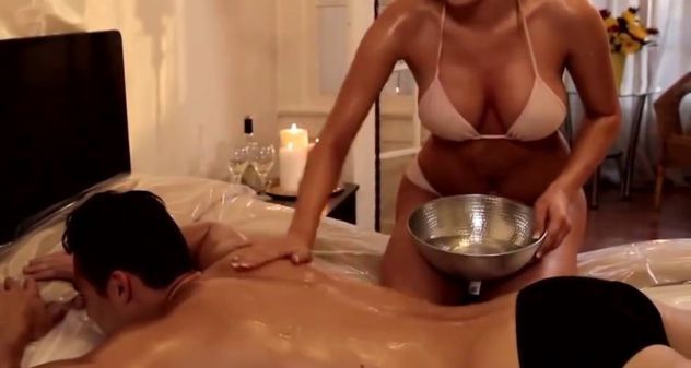 A RAPALLO, ESOTICI MASSAGGI DI PURO PIACERE... RILASSAMENTO AL TOP.. 3520765898 - Foto 3