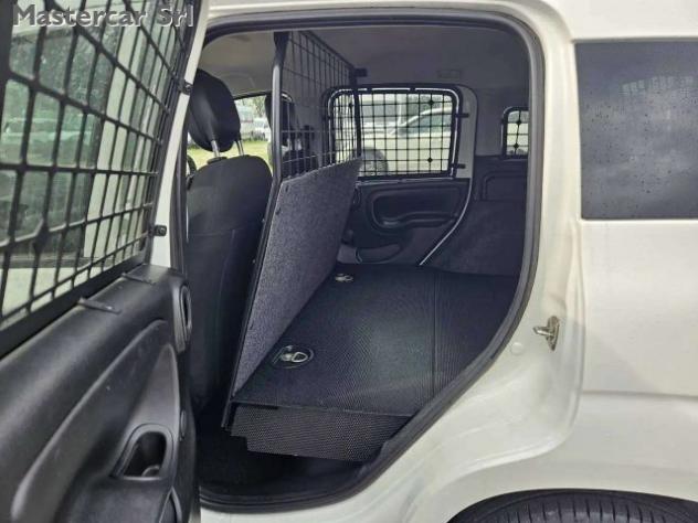 FIAT Panda 1.2 69 CV VAN 2 POSTI EURO6 POP - FT987FS rif. 23785305 - Foto 10