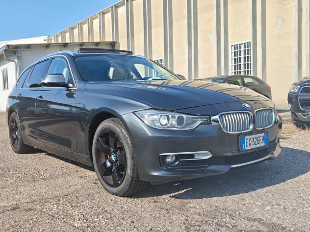 Bmw 320 320d xDrive Touring Luxury Automatica - Foto 2