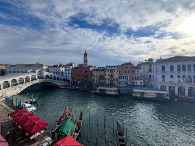 Attico / Mansarda di 200 m² con più di 5 locali in vendita a Venezia - Foto 11