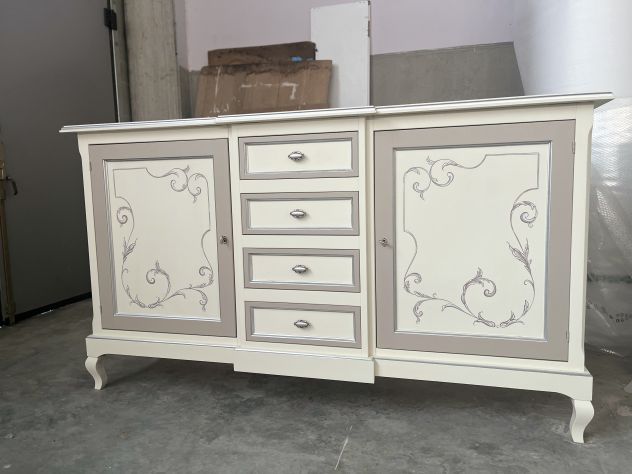 NUOVA CREDENZA LACCATA E DECORATA A MANO