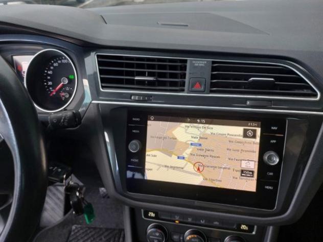 VOLKSWAGEN Tiguan 2.0 TDI SCR DSG Business BlueMotion Technology rif. 23878024 - Foto 9