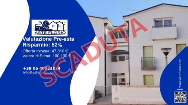 Immobile in asta di 108 m², box auto in vendita a Schio