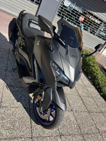 YAMAHA T-Max 560 TUTTO INCLUSO ANCHE PASSAGGIO! MINI RATE rif. 24152830 - Foto 4