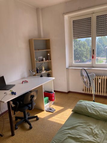 Privato affitta 2 camere singole in piazza Galimberti (vicino economia) - Foto 8