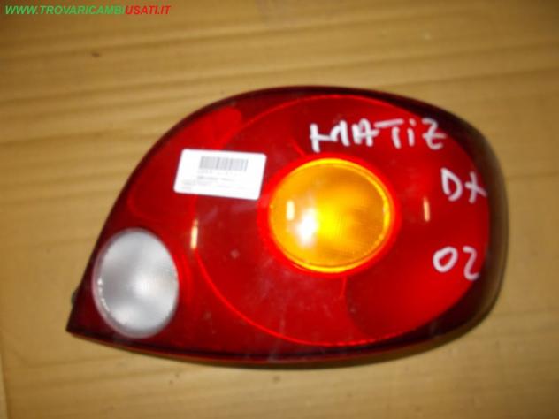 FANALE POST.D. DAEWOO MATIZ (M100)  Parti elettriche  Fanaleria  Fanali  Fanale post. sx. DAEWOO - MATIZ - 01-01-2001 - 01-01-2005