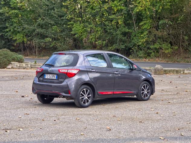 Toyota Yaris 1.5 Hybrid 5 porte Business E6 Automatico NEO 2018 - Foto 6
