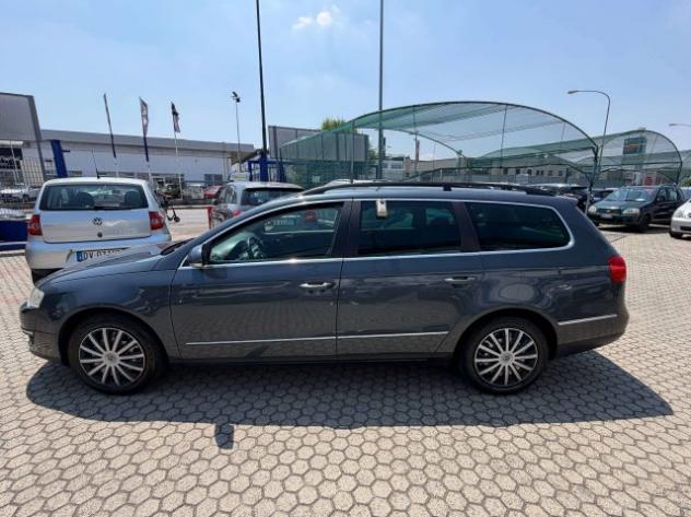 VOLKSWAGEN Passat Variant Passat VI Variant 2.0 tdi Business dpf rif. 23871939 - Foto 4