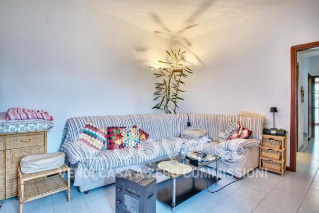 Villa di 150 m² con 5 locali e posto auto in vendita a Luvinate - Foto 13